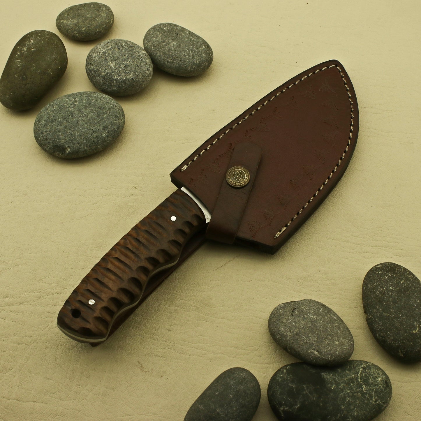 Custom Handmade Stainless Steel Knife Personalized Hunting Skinning Knife, Rose Wood Handle with Leather Sheath Butcher Knife knife Terror Defender 