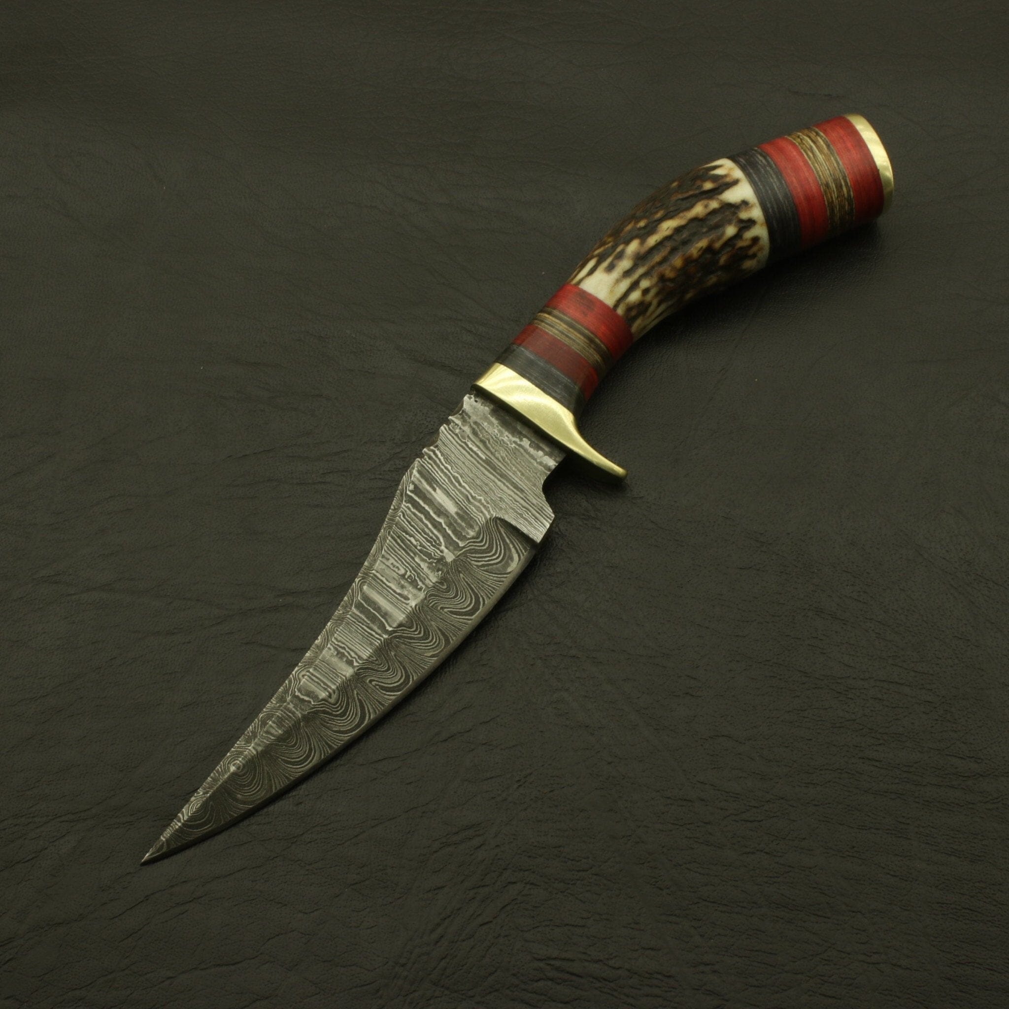 Custom Hand Forged High Quality Damascus steel Hunting/skinning Knife - Stag/antler Handle with Sheath Hunting Terror Defender 