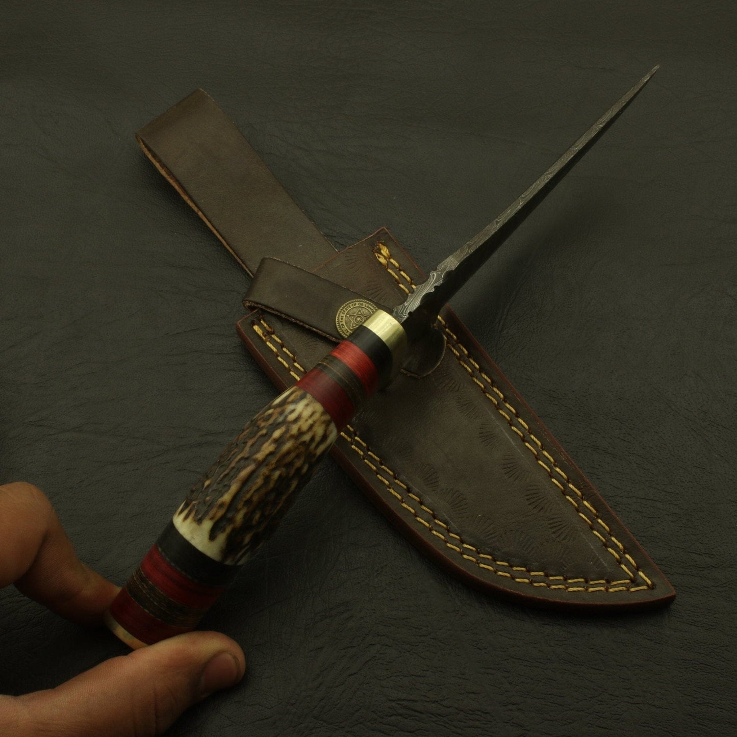Custom Hand Forged High Quality Damascus steel Hunting/skinning Knife - Stag/antler Handle with Sheath Hunting Terror Defender 