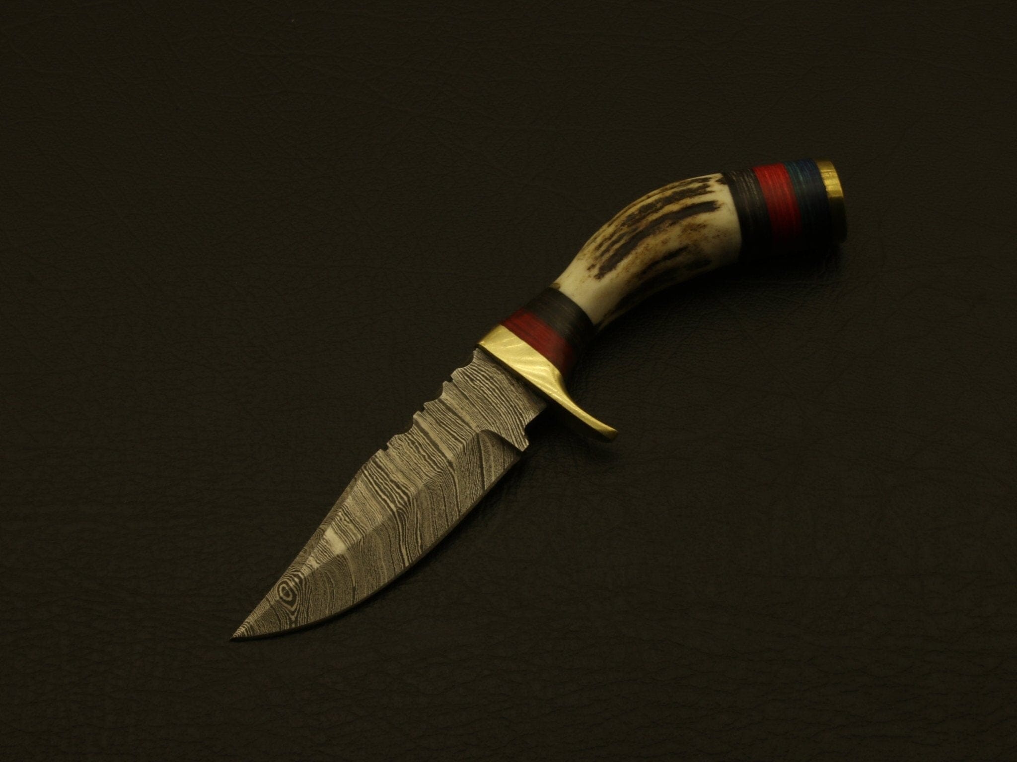 Custom Handmade Damascus Steel Hunting Stag Horn Handle & Sheath Costume Weapons Terror Defender 