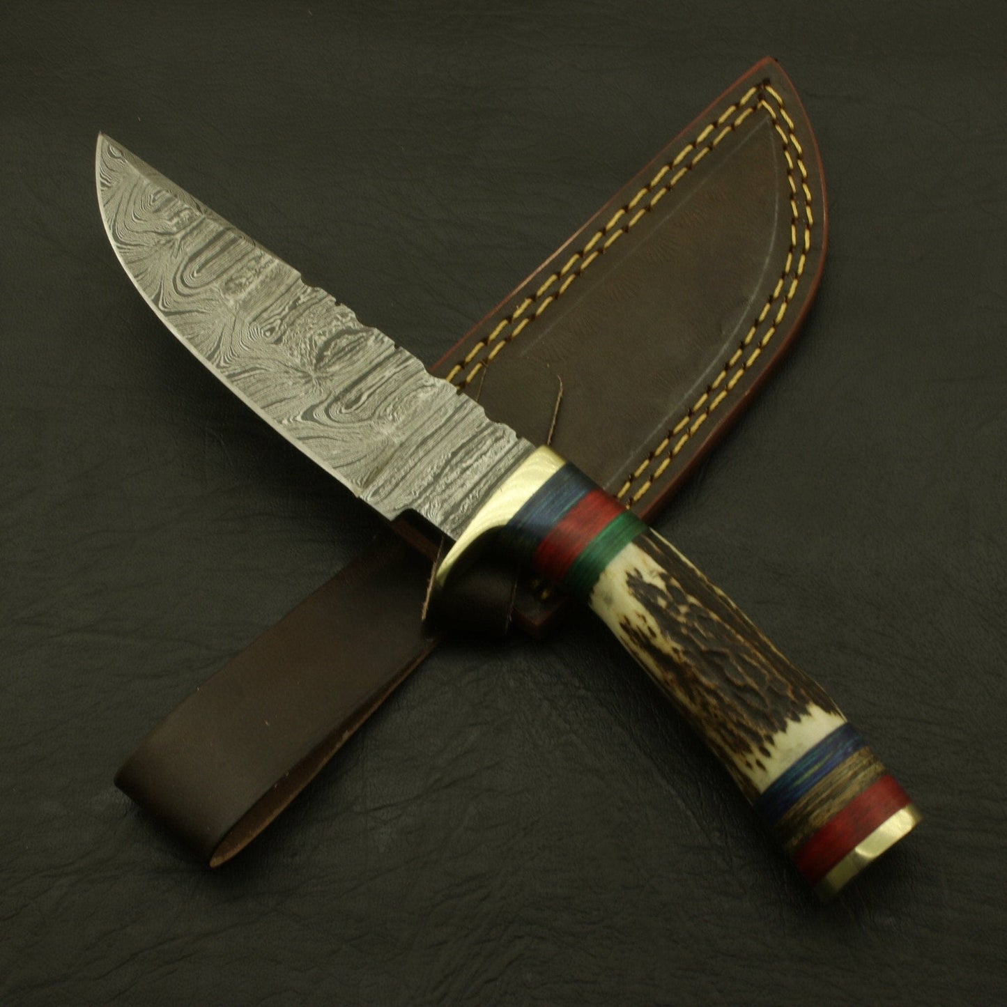 Superb Rait tail Custom Made Hand Forged Damascus Hunting/skinning Knife Stag/antler Handle with Sheath Hunting Terror Defender 