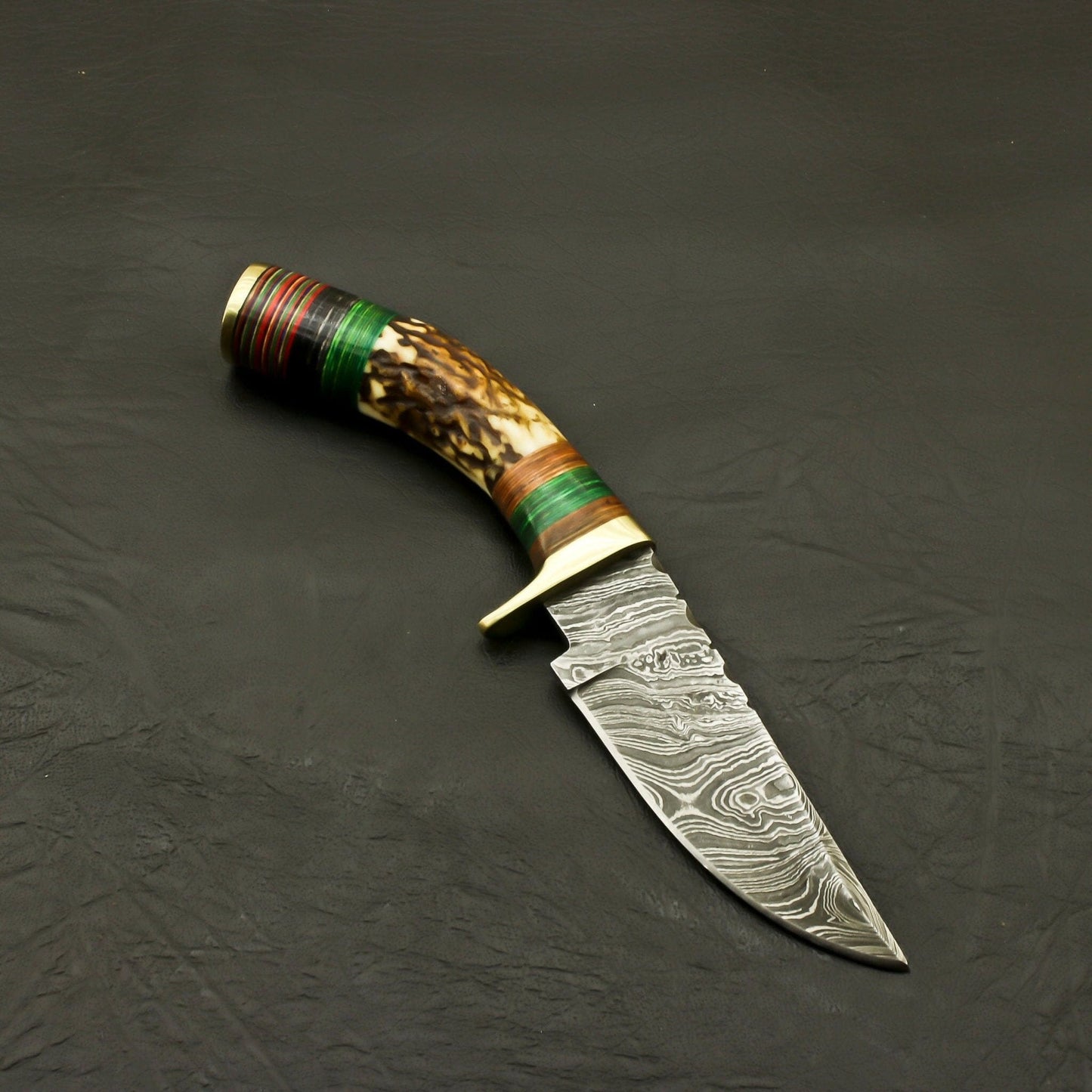 Top Custom Made Hand Forged Damascus Hunting/Skinning Knife-Stag/Antler Handle With leather sheath Hunting Terror Defender 