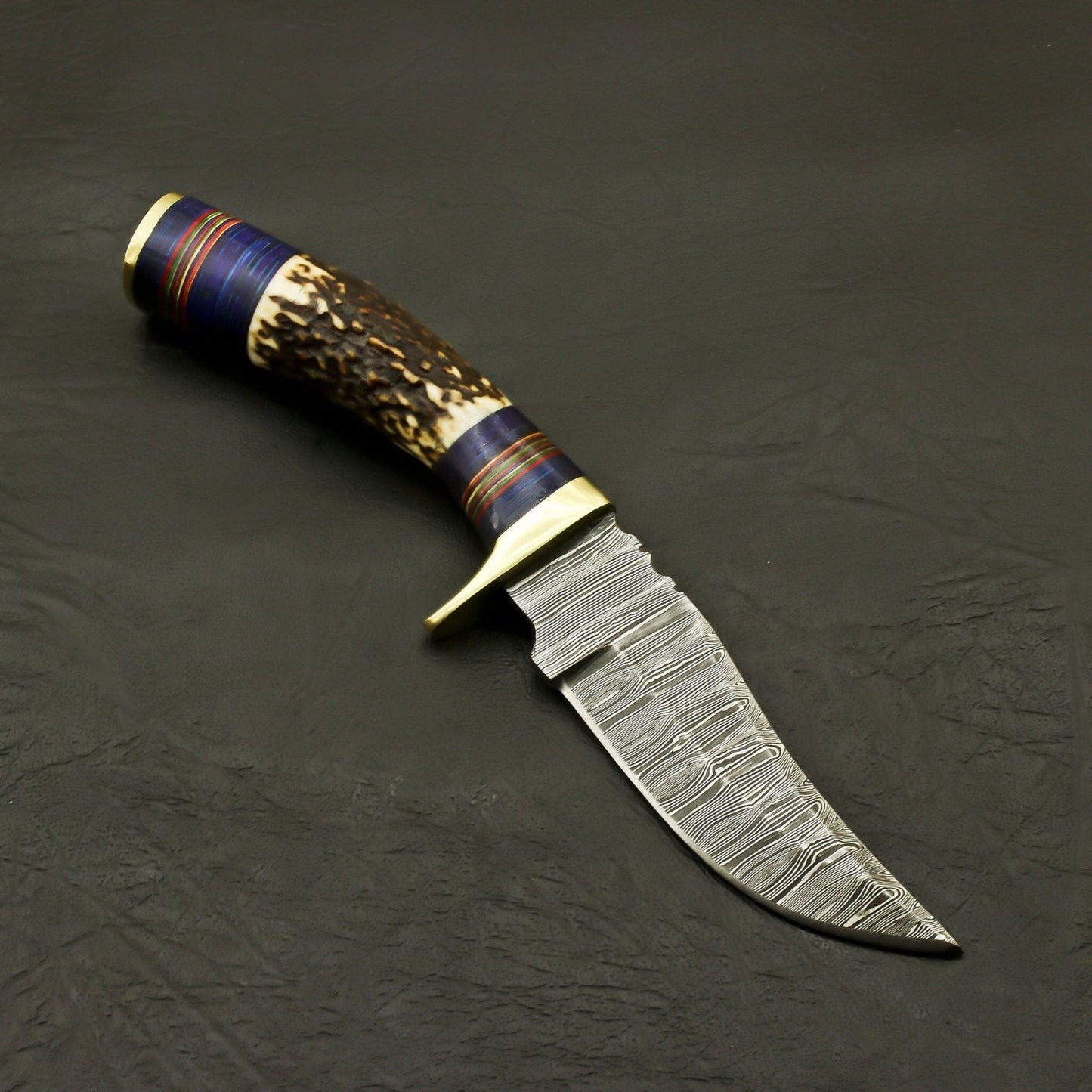 Top Custom Made Hand Forged Damascus Hunting/Skinning Knife-Stag/Antler Handle With leather sheath Hunting Terror Defender 